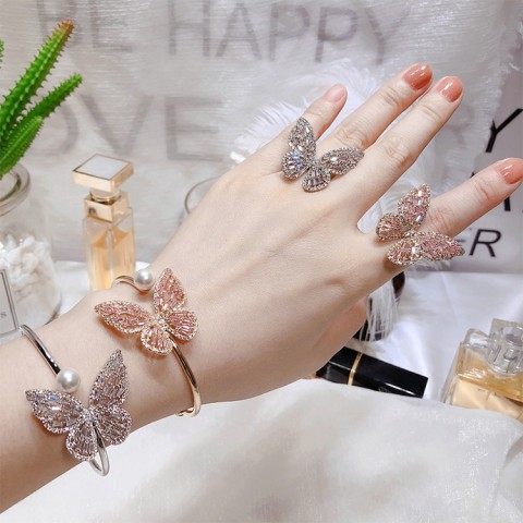New Product Release：Dazzling butterfly Bracelet