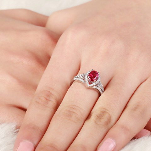 925 Sterling Silver Red Corundum Ring