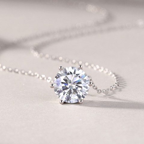 Six-Prong Brilliant Necklace