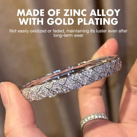 Vintage diamond pattern bangle