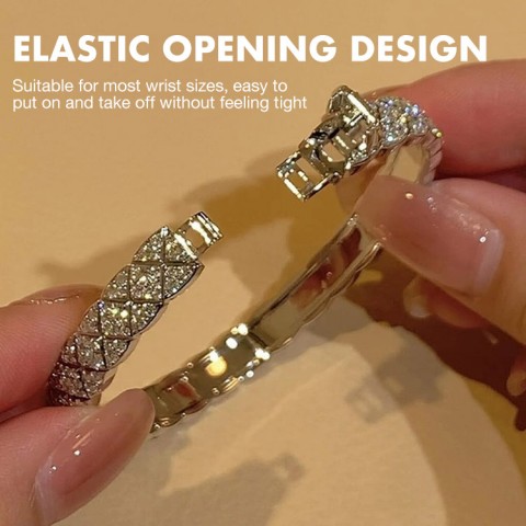 Vintage diamond pattern bangle