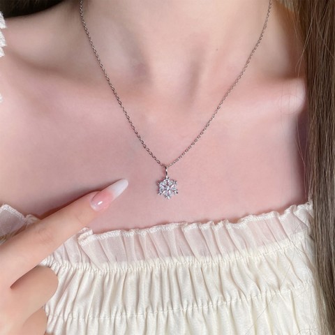 Snowflake Moissanite Necklace