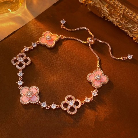 Swerte four-leaf clover Bracelet