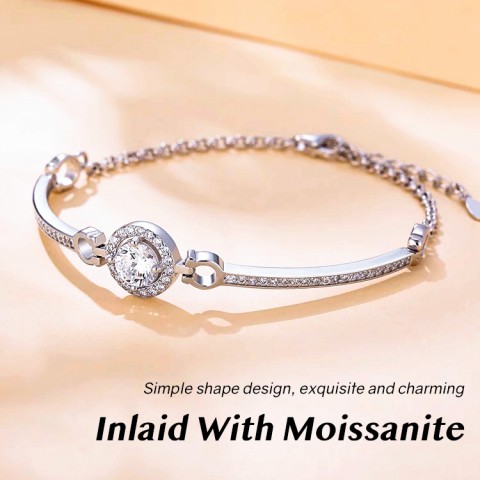 Moissanite bracelet 1 carat