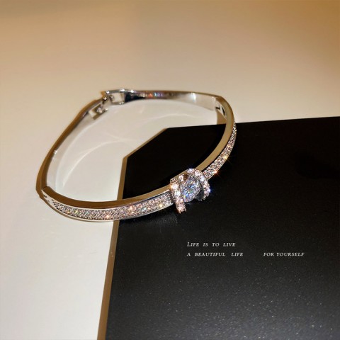 2022 tiktok hot - Roman Diamond Bracelet