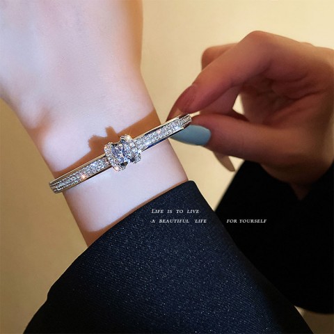 2022 tiktok hot - Roman Diamond Bracelet