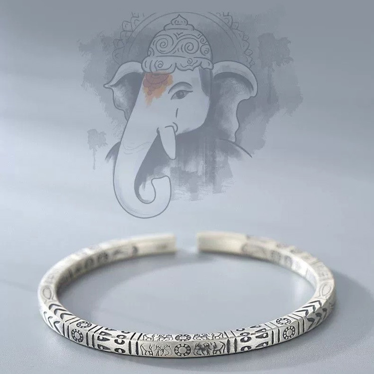 Braccialetto etnico totem di buon auspicio vintage invecchiato totem rune intagliato polsino etnico W3Y8 per gli uomini esotico intagliato bracciale braccialetti