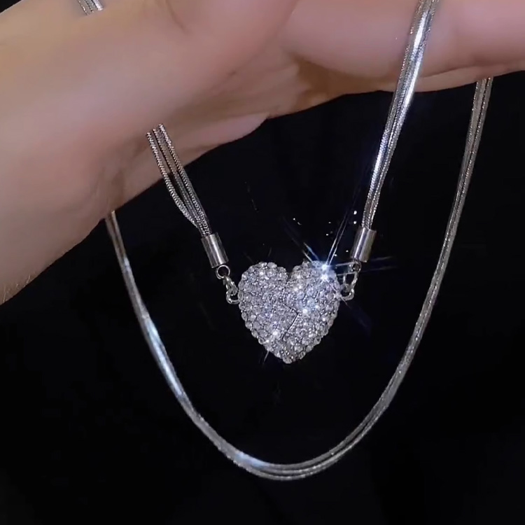 Luxury Zircon Heart Magnet Necklace